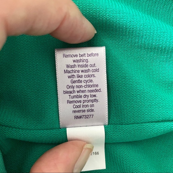 Jennifer Lopez sleeveless maxi dress - Picture 12 of 12